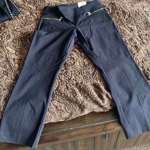 Stretchy business casual capris